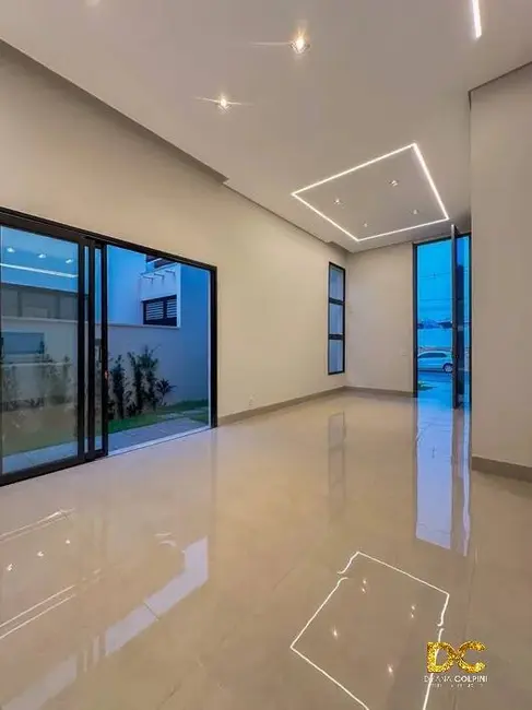 Foto 2 de Casa de Condomínio com 3 quartos à venda, 186m2 em Jardim Imperial, Cuiaba - MT