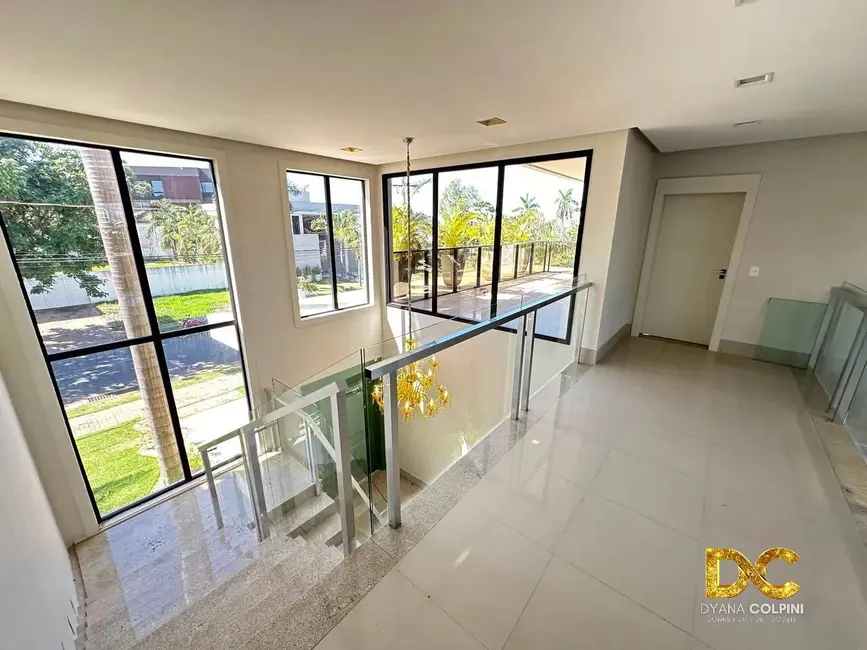 Casa de Condomínio à venda, 822m2 em Jardim Itália, Cuiaba - MT - imagem 4 Foto 4 de Casa de Condomínio à venda, 822m2 em Jardim Itália, Cuiaba - MT