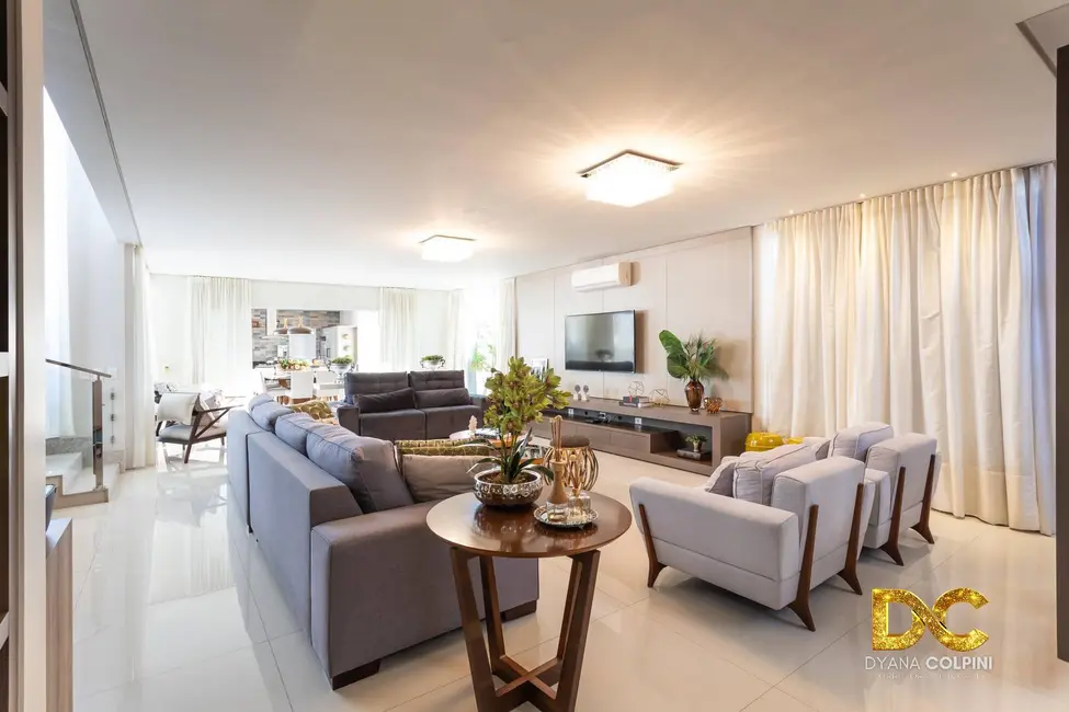 Foto 3 de Casa de Condomínio com 4 quartos à venda, 462m2 em Condomínio Florais Cuiabá Residencial, Cuiaba - MT