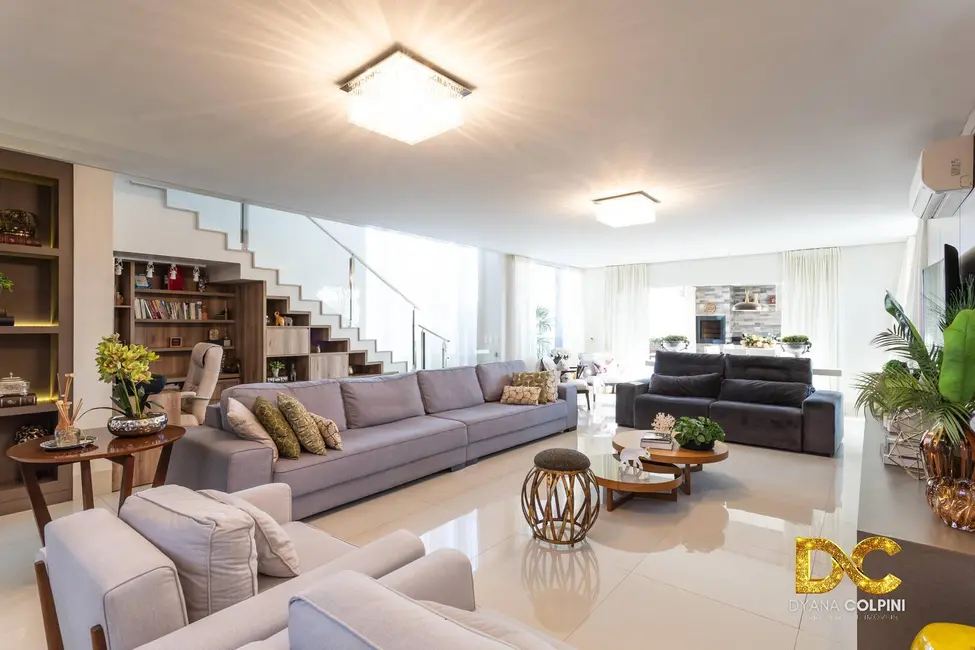 Foto 4 de Casa de Condomínio com 4 quartos à venda, 462m2 em Condomínio Florais Cuiabá Residencial, Cuiaba - MT