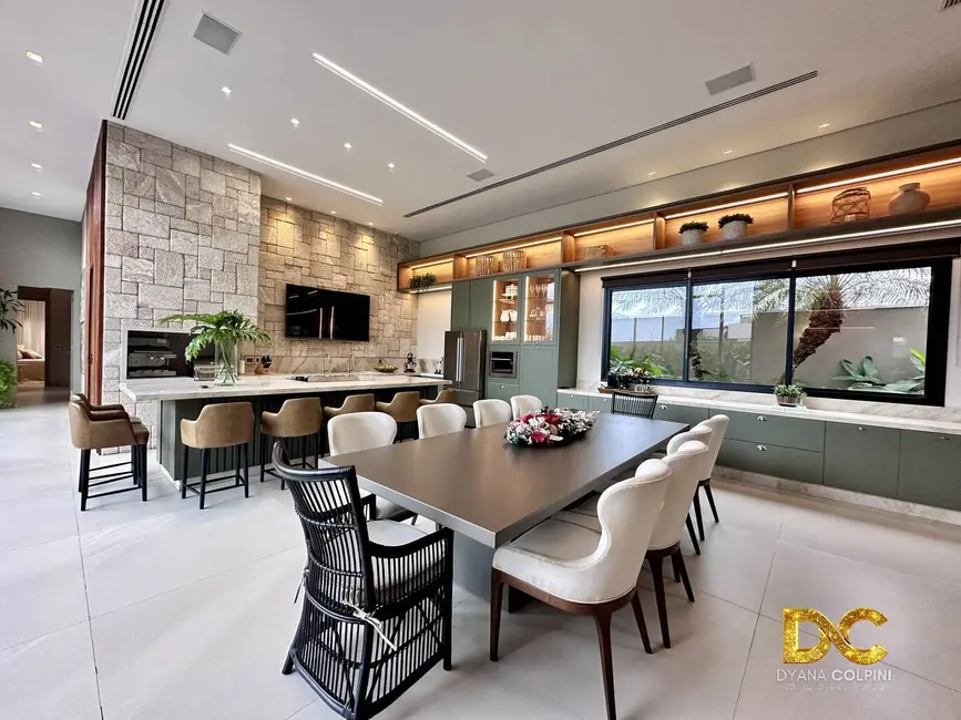 Foto 8 de Casa de Condomínio com 4 quartos à venda, 386m2 em Morada dos Nobres, Cuiaba - MT