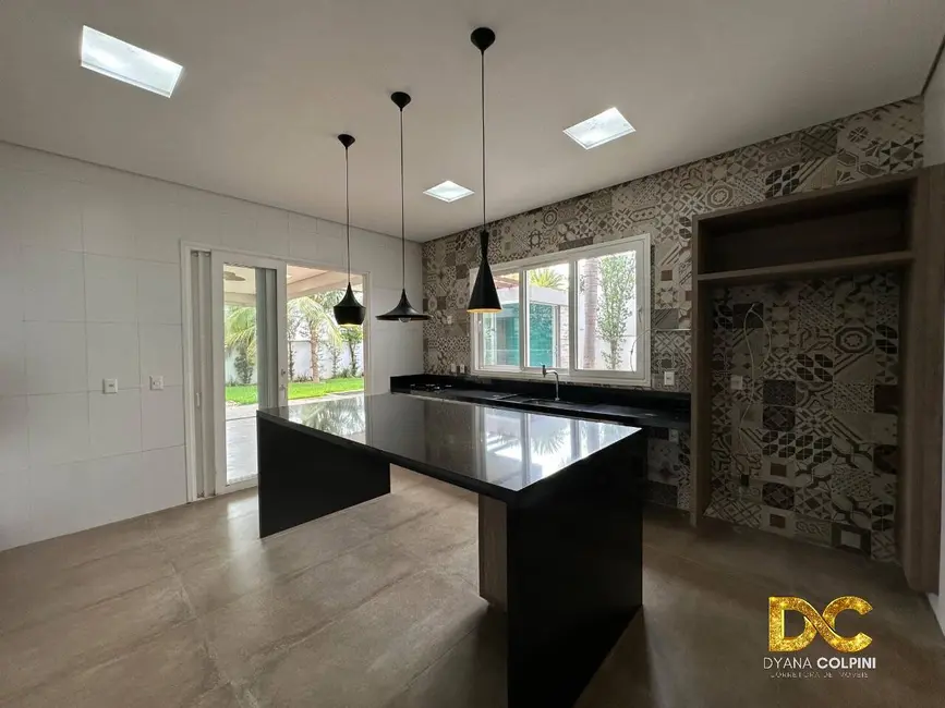 Foto 6 de Casa de Condomínio com 5 quartos à venda, 397m2 em Jardim Itália, Cuiaba - MT