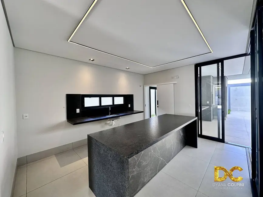 Foto 3 de Casa de Condomínio com 3 quartos à venda, 275m2 em Cuiaba - MT