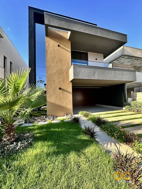 Casa de Condomínio com 5 quartos à venda, 283m2 em Morada dos Nobres, Cuiaba - MT - imagem 3 Foto 3 de Casa de Condomínio com 5 quartos à venda, 283m2 em Morada dos Nobres, Cuiaba - MT