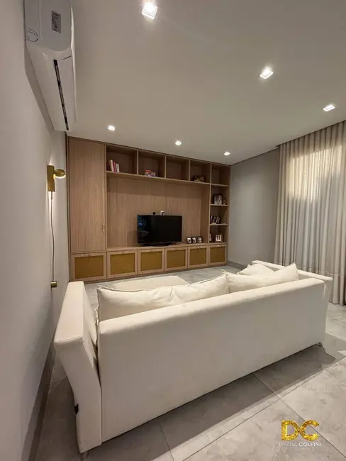 Casa de Condomínio com 4 quartos à venda e para alugar, 259m2 em Cuiaba - MT - imagem 2 Foto 2 de Casa de Condomínio com 4 quartos à venda e para alugar, 259m2 em Cuiaba - MT