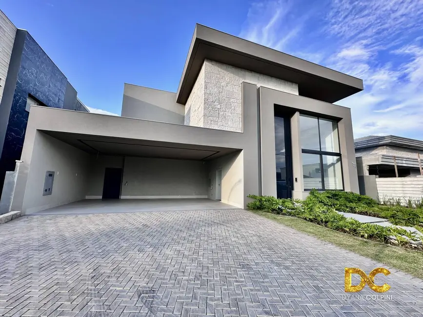 Casa de Condomínio com 4 quartos à venda, 650m2 em Morada dos Nobres, Cuiaba - MT - imagem 1 Foto 1 de Casa de Condomínio com 4 quartos à venda, 650m2 em Morada dos Nobres, Cuiaba - MT
