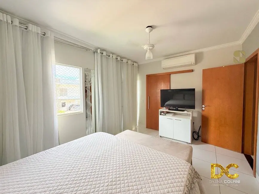 Casa de Condomínio com 3 quartos à venda, 202m2 em Ribeirão do Lipa, Cuiaba - MT - imagem 8 Foto 8 de Casa de Condomínio com 3 quartos à venda, 202m2 em Ribeirão do Lipa, Cuiaba - MT