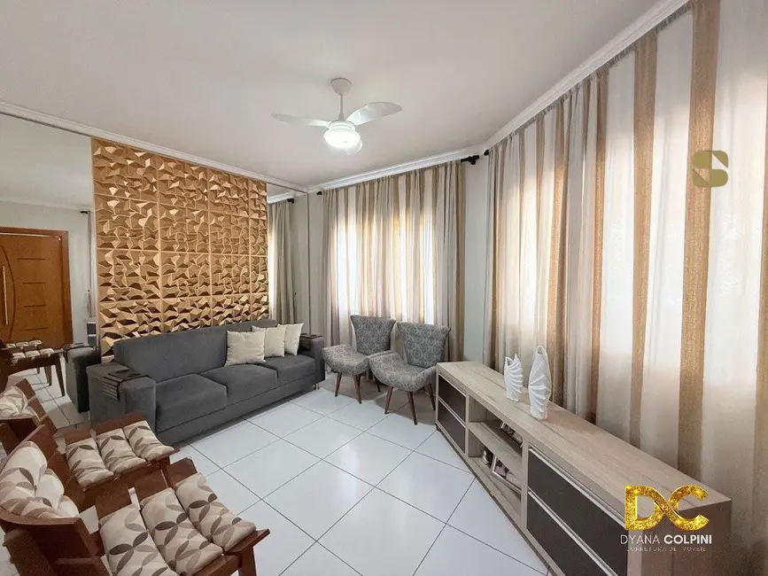 Casa de Condomínio com 3 quartos à venda, 202m2 em Ribeirão do Lipa, Cuiaba - MT - imagem 4 Foto 4 de Casa de Condomínio com 3 quartos à venda, 202m2 em Ribeirão do Lipa, Cuiaba - MT