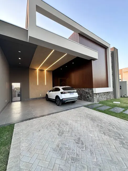 Foto 3 de Casa de Condomínio com 3 quartos à venda, 235m2 em Santa Rosa, Cuiaba - MT