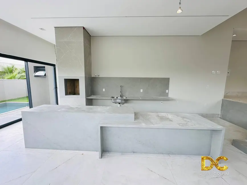 Foto 5 de Casa de Condomínio com 3 quartos à venda, 235m2 em Santa Rosa, Cuiaba - MT