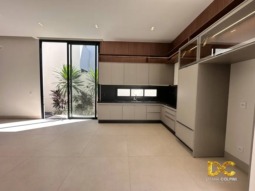 Casa de Condomínio com 3 quartos à venda, 182m2 em Morada dos Nobres, Cuiaba - MT - imagem 7 Foto 7 de Casa de Condomínio com 3 quartos à venda, 182m2 em Morada dos Nobres, Cuiaba - MT