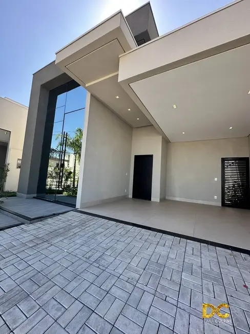 Casa de Condomínio com 3 quartos à venda, 182m2 em Morada dos Nobres, Cuiaba - MT - imagem 1 Foto 1 de Casa de Condomínio com 3 quartos à venda, 182m2 em Morada dos Nobres, Cuiaba - MT