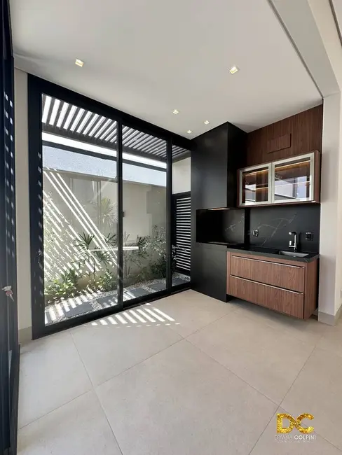 Casa de Condomínio com 3 quartos à venda, 182m2 em Morada dos Nobres, Cuiaba - MT - imagem 9 Foto 9 de Casa de Condomínio com 3 quartos à venda, 182m2 em Morada dos Nobres, Cuiaba - MT