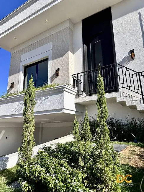 Casa de Condomínio com 4 quartos à venda, 474m2 em Cuiaba - MT - imagem 2 Foto 2 de Casa de Condomínio com 4 quartos à venda, 474m2 em Cuiaba - MT