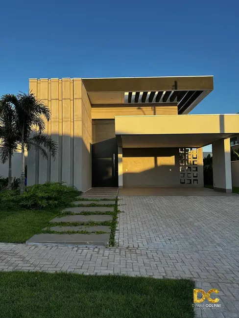 Casa de Condomínio com 3 quartos à venda, 205m2 em Ribeirão do Lipa, Cuiaba - MT - imagem 1 Foto 1 de Casa de Condomínio com 3 quartos à venda, 205m2 em Ribeirão do Lipa, Cuiaba - MT