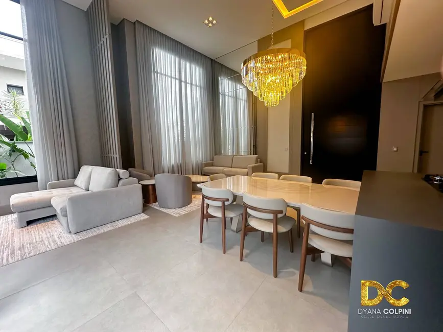 Casa de Condomínio com 3 quartos à venda, 205m2 em Ribeirão do Lipa, Cuiaba - MT - imagem 3 Foto 3 de Casa de Condomínio com 3 quartos à venda, 205m2 em Ribeirão do Lipa, Cuiaba - MT