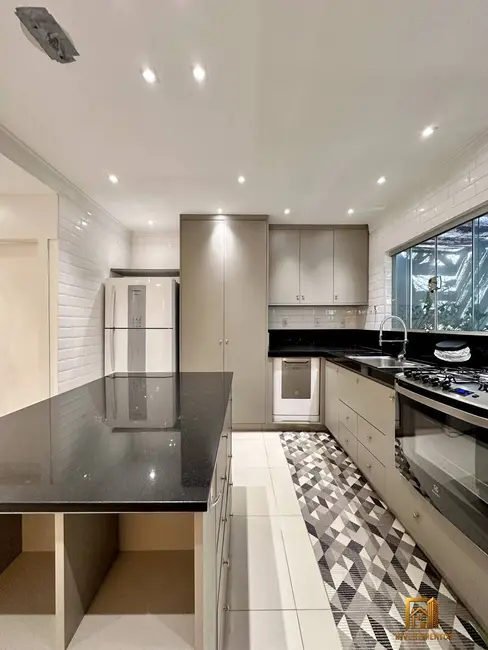 Casa de Condomínio com 2 quartos à venda, 90m2 em 23 de Setembro, Varzea Grande - MT - imagem 6 Foto 6 de Casa de Condomínio com 2 quartos à venda, 90m2 em 23 de Setembro, Varzea Grande - MT