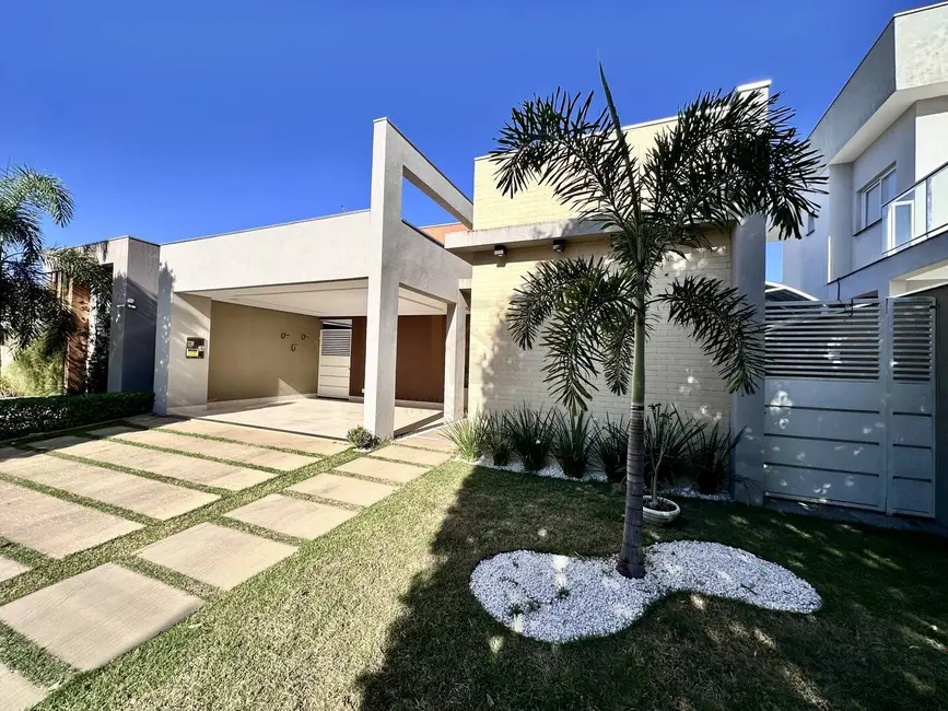 Foto 1 de Casa de Condomínio com 3 quartos à venda e para alugar, 207m2 em Jardim Imperial, Cuiaba - MT