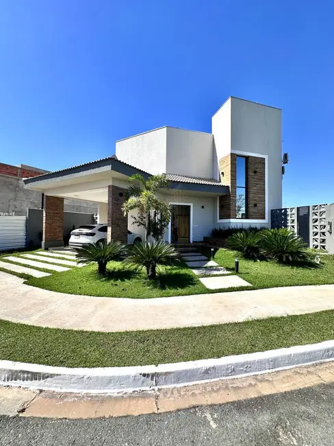 Casa de Condomínio com 4 quartos à venda, 247m2 em Cuiaba - MT - imagem 3 Foto 3 de Casa de Condomínio com 4 quartos à venda, 247m2 em Cuiaba - MT