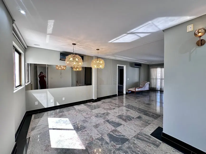 Foto 5 de Apartamento com 3 quartos para alugar, 256m2 em Popular, Cuiaba - MT