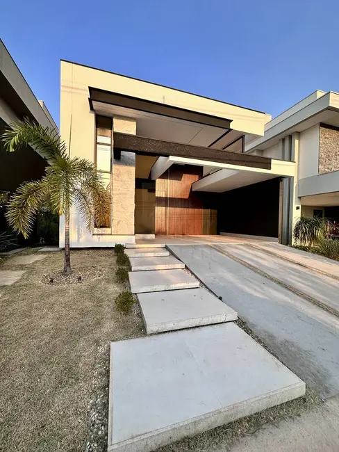 Casa de Condomínio com 3 quartos à venda, 187m2 em Cuiaba - MT - imagem 1 Foto 1 de Casa de Condomínio com 3 quartos à venda, 187m2 em Cuiaba - MT