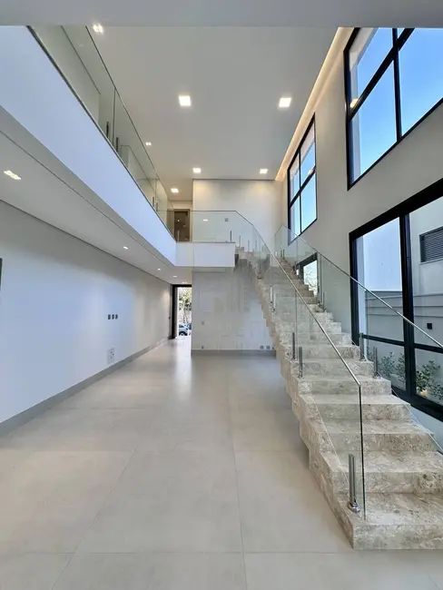 Foto 5 de Casa de Condomínio com 4 quartos à venda em Ribeirão do Lipa, Cuiaba - MT