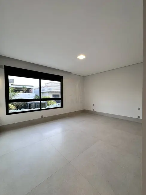 Foto 9 de Casa de Condomínio com 4 quartos à venda em Ribeirão do Lipa, Cuiaba - MT