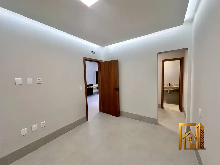 Foto 1 de Casa de Condomínio com 3 quartos à venda, 134m2 em Ribeirão do Lipa, Cuiaba - MT