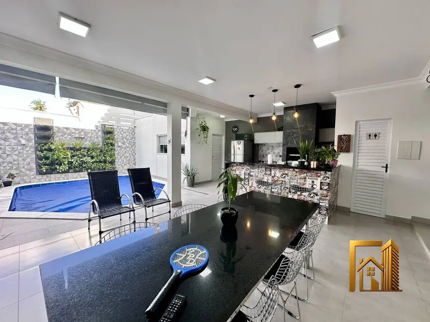 Casa com 4 quartos à venda, 268m2 em Jardim Shangri-Lá, Cuiaba - MT - imagem 8 Foto 8 de Casa com 4 quartos à venda, 268m2 em Jardim Shangri-Lá, Cuiaba - MT