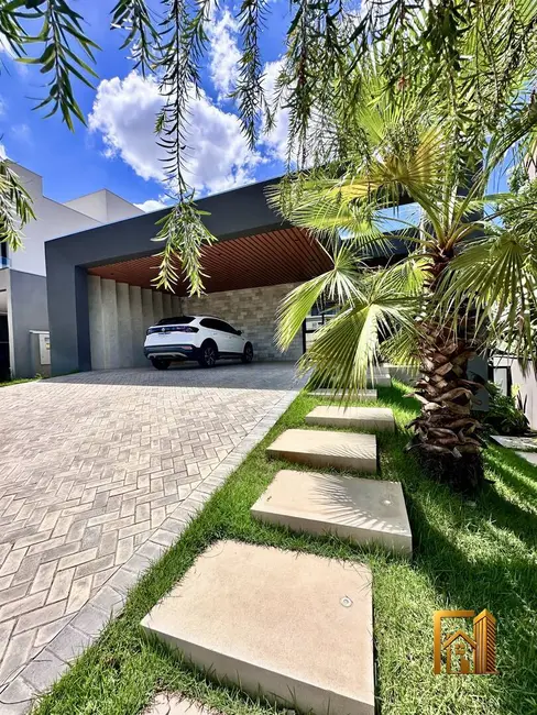 Casa de Condomínio com 3 quartos à venda, 381m2 em Núcleo Habitacional Sucuri, Cuiaba - MT - imagem 3 Foto 3 de Casa de Condomínio com 3 quartos à venda, 381m2 em Núcleo Habitacional Sucuri, Cuiaba - MT