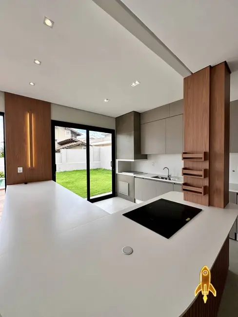 Casa de Condomínio com 3 quartos à venda, 312m2 em Condomínio Florais Cuiabá Residencial, Cuiaba - MT - imagem 7 Foto 7 de Casa de Condomínio com 3 quartos à venda, 312m2 em Condomínio Florais Cuiabá Residencial, Cuiaba - MT