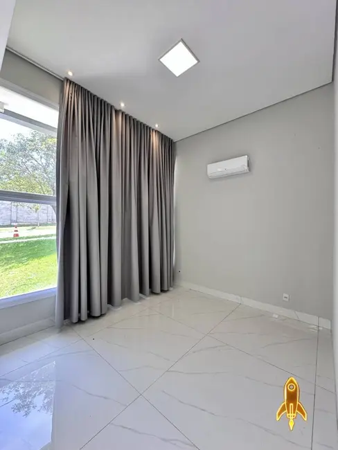 Foto 8 de Casa de Condomínio com 3 quartos à venda, 236m2 em Condomínio Belvedere, Cuiaba - MT