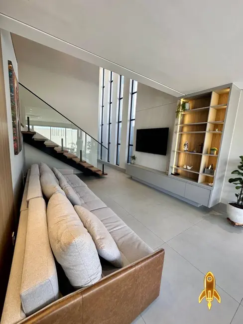 Foto 38 de Casa de Condomínio com 3 quartos à venda, 236m2 em Ribeirão do Lipa, Cuiaba - MT