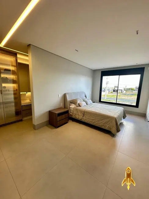 Foto 37 de Casa de Condomínio com 3 quartos à venda, 236m2 em Ribeirão do Lipa, Cuiaba - MT
