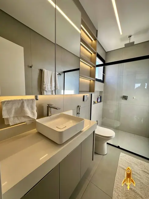 Foto 43 de Casa de Condomínio com 3 quartos à venda, 236m2 em Ribeirão do Lipa, Cuiaba - MT