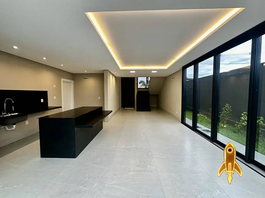 Foto 6 de Casa de Condomínio com 3 quartos à venda, 250m2 em Ribeirão do Lipa, Cuiaba - MT