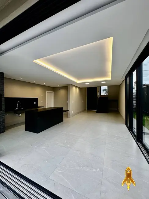 Foto 8 de Casa de Condomínio com 3 quartos à venda, 250m2 em Ribeirão do Lipa, Cuiaba - MT