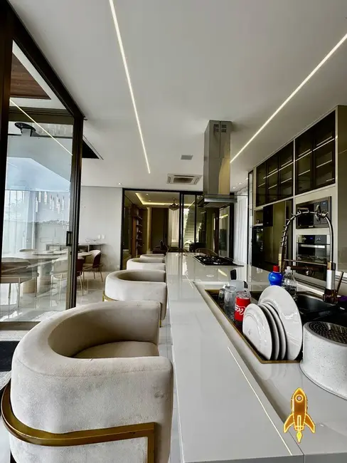 Foto 7 de Casa de Condomínio com 4 quartos à venda, 297m2 em Cuiaba - MT