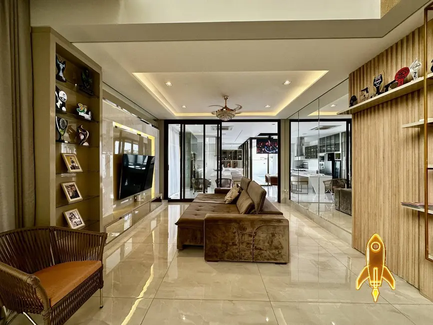 Foto 4 de Casa de Condomínio com 4 quartos à venda, 297m2 em Cuiaba - MT