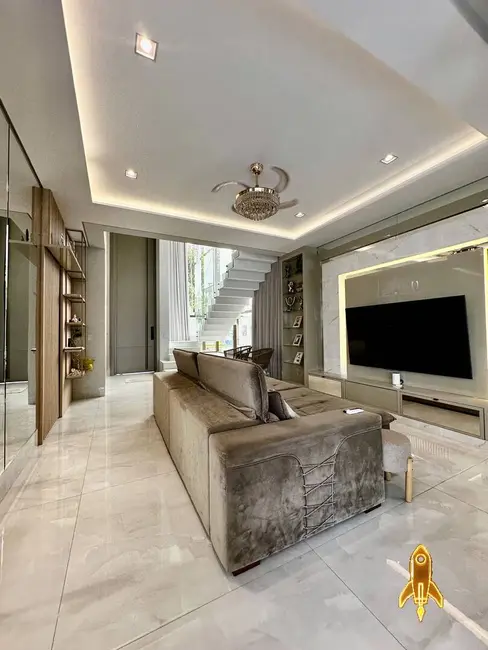 Foto 2 de Casa de Condomínio com 4 quartos à venda, 297m2 em Cuiaba - MT