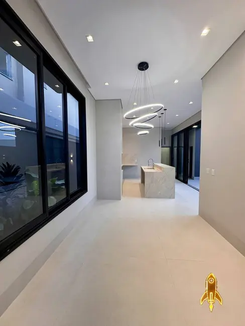 Foto 2 de Casa de Condomínio com 3 quartos à venda, 160m2 em Morada dos Nobres, Cuiaba - MT