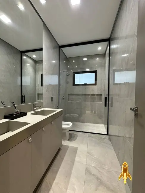 Foto 2 de Casa de Condomínio com 3 quartos à venda, 206m2 em Morada dos Nobres, Cuiaba - MT