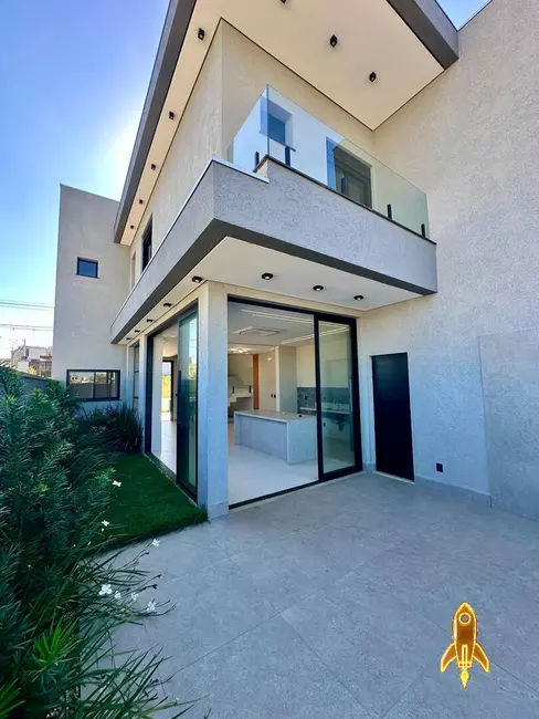 Foto 9 de Casa de Condomínio com 4 quartos à venda, 229m2 em Ribeirão do Lipa, Cuiaba - MT