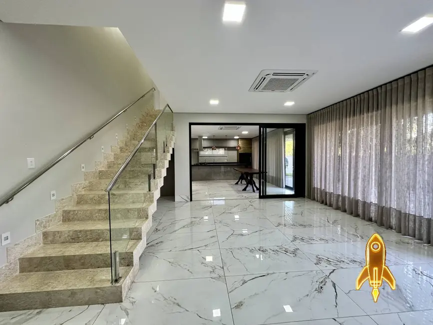 Foto 9 de Casa de Condomínio com 3 quartos à venda, 400m2 em Cuiaba - MT