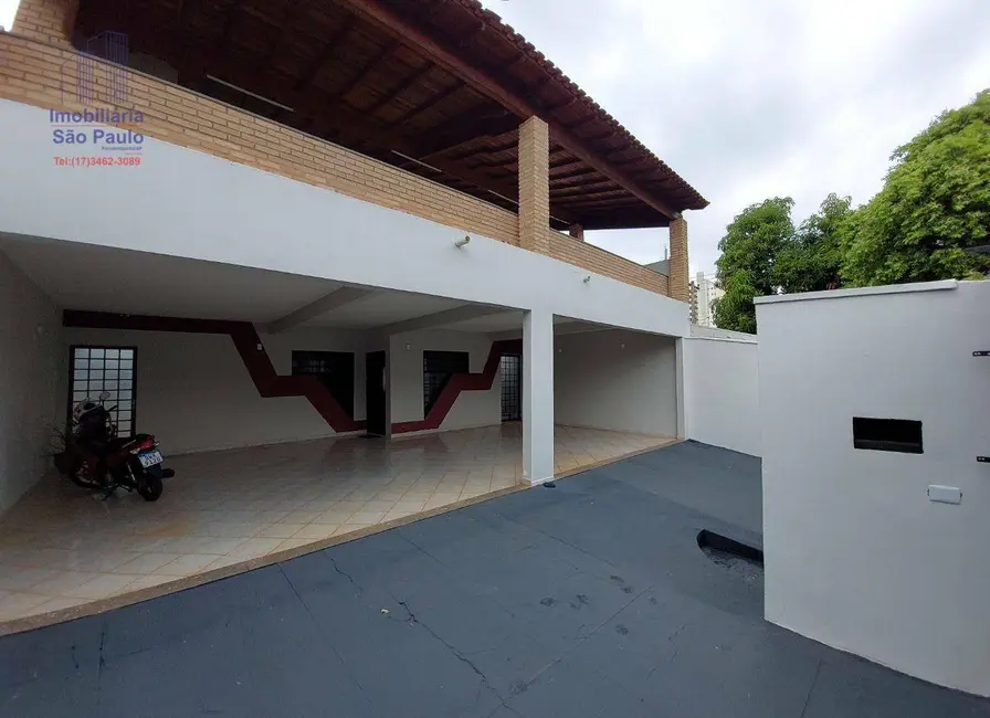 Foto 2 de Sobrado com 4 quartos à venda em Fernandopolis - SP