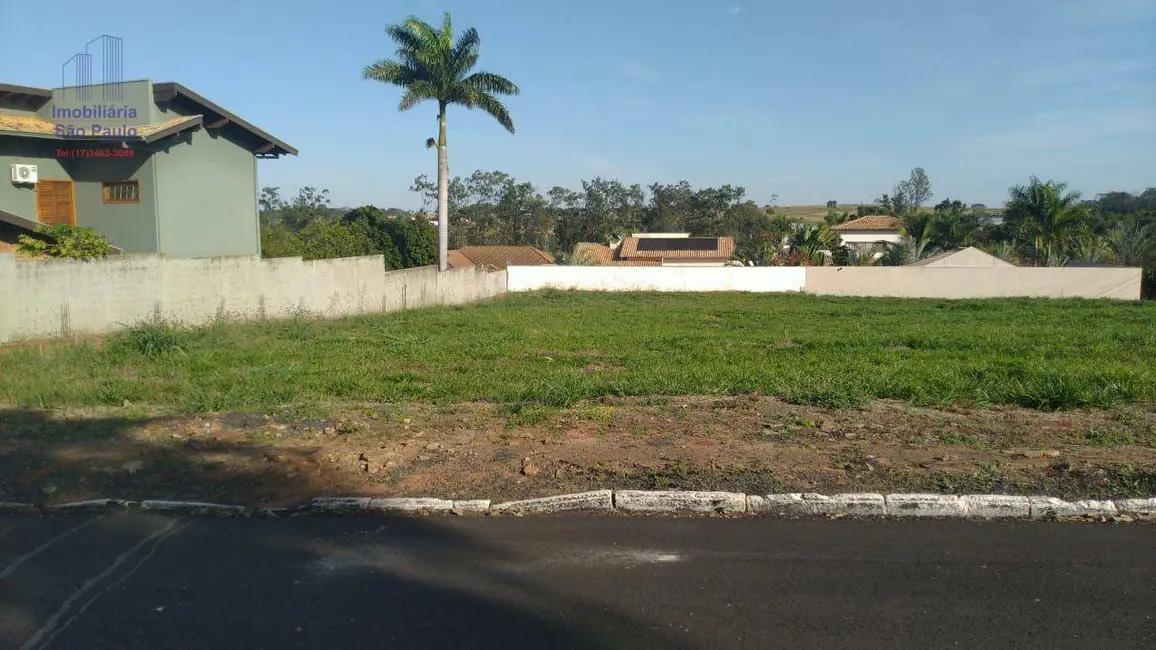 Foto 1 de Terreno / Lote à venda, 840m2 em Fernandopolis - SP
