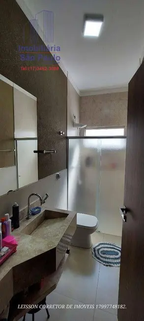 Casa com 3 quartos à venda, 250m2 em Fernandopolis - SP - imagem 8 Foto 8 de Casa com 3 quartos à venda, 250m2 em Fernandopolis - SP