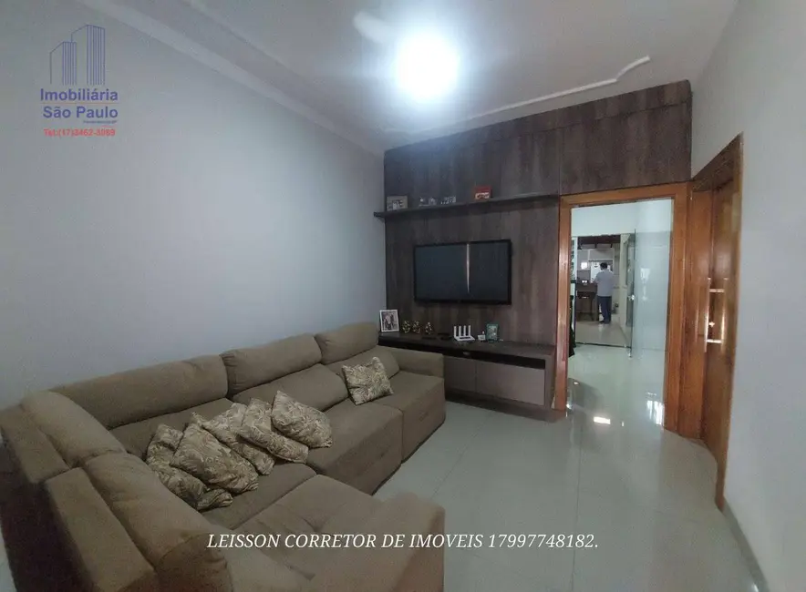 Foto 2 de Casa com 3 quartos à venda, 150m2 em Fernandopolis - SP