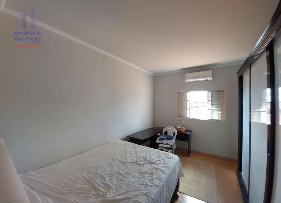 Sobrado com 3 quartos à venda, 150m2 em Fernandopolis - SP - imagem 7 Foto 7 de Sobrado com 3 quartos à venda, 150m2 em Fernandopolis - SP