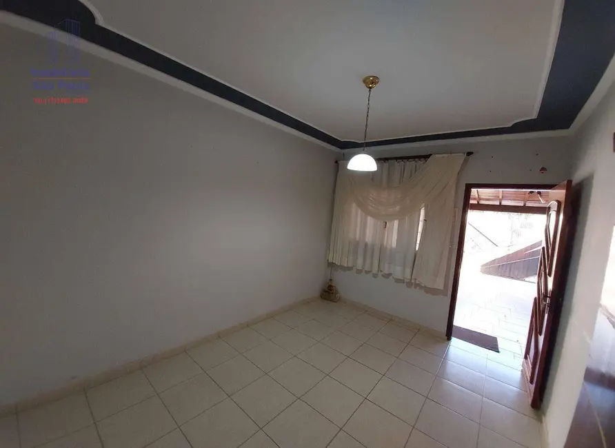 Sobrado com 3 quartos à venda, 150m2 em Fernandopolis - SP - imagem 3 Foto 3 de Sobrado com 3 quartos à venda, 150m2 em Fernandopolis - SP